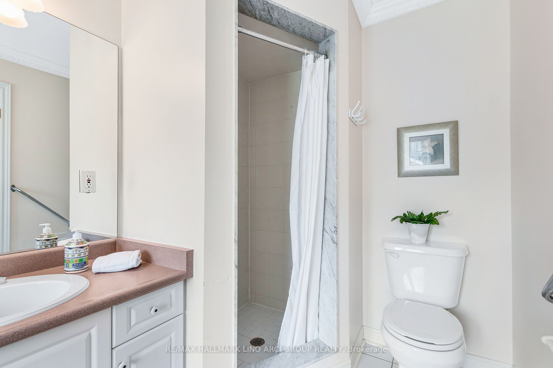 308 Roselawn Dr