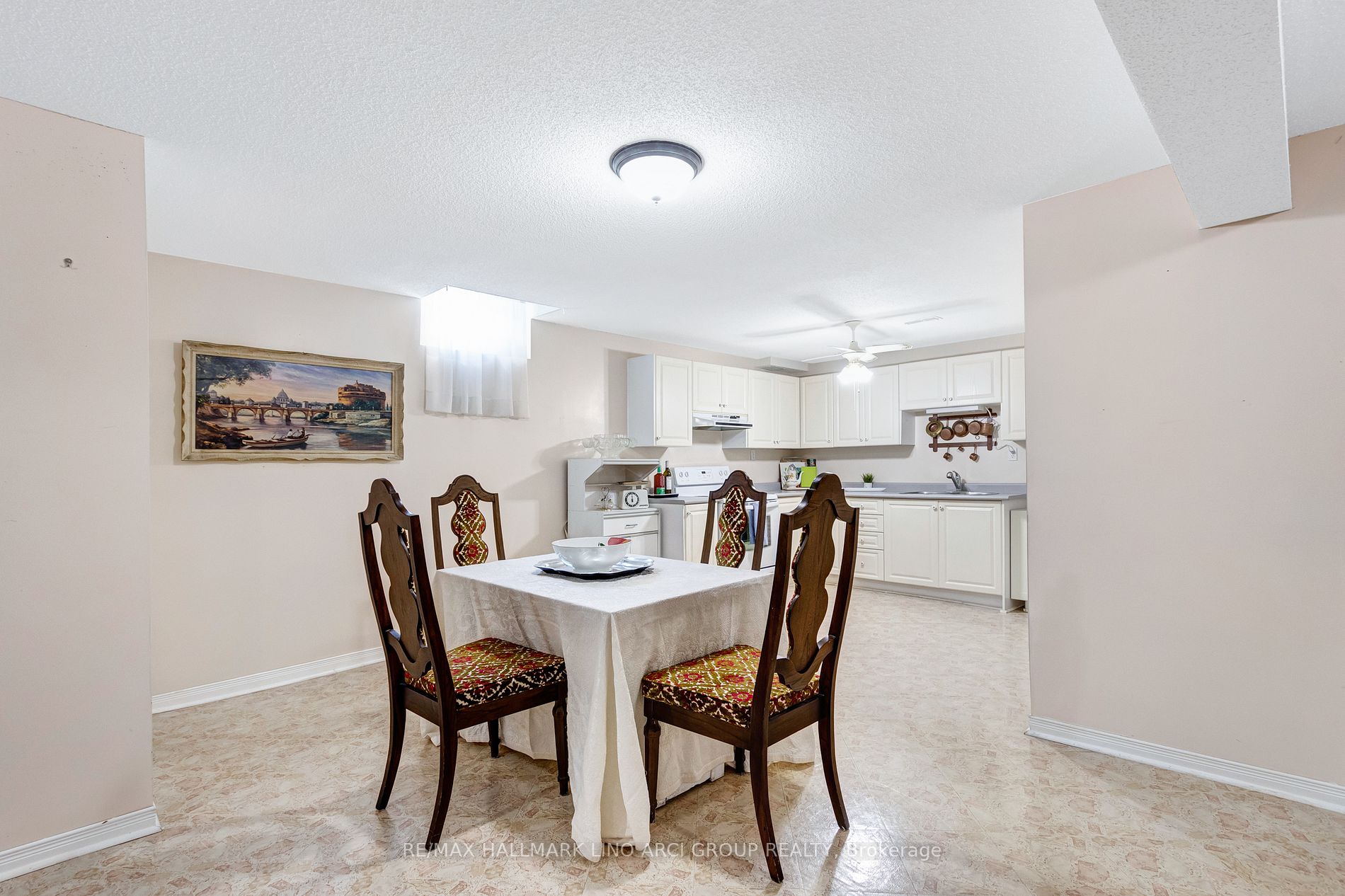 308 Roselawn Dr