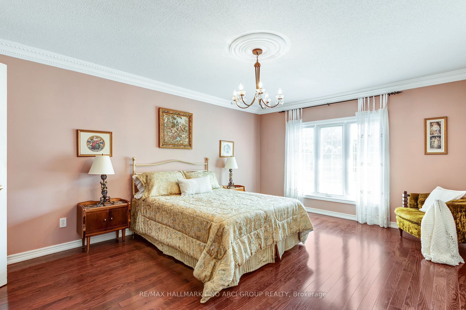 308 Roselawn Dr