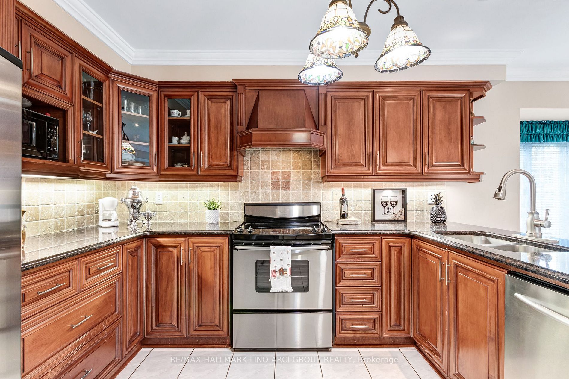 308 Roselawn Dr
