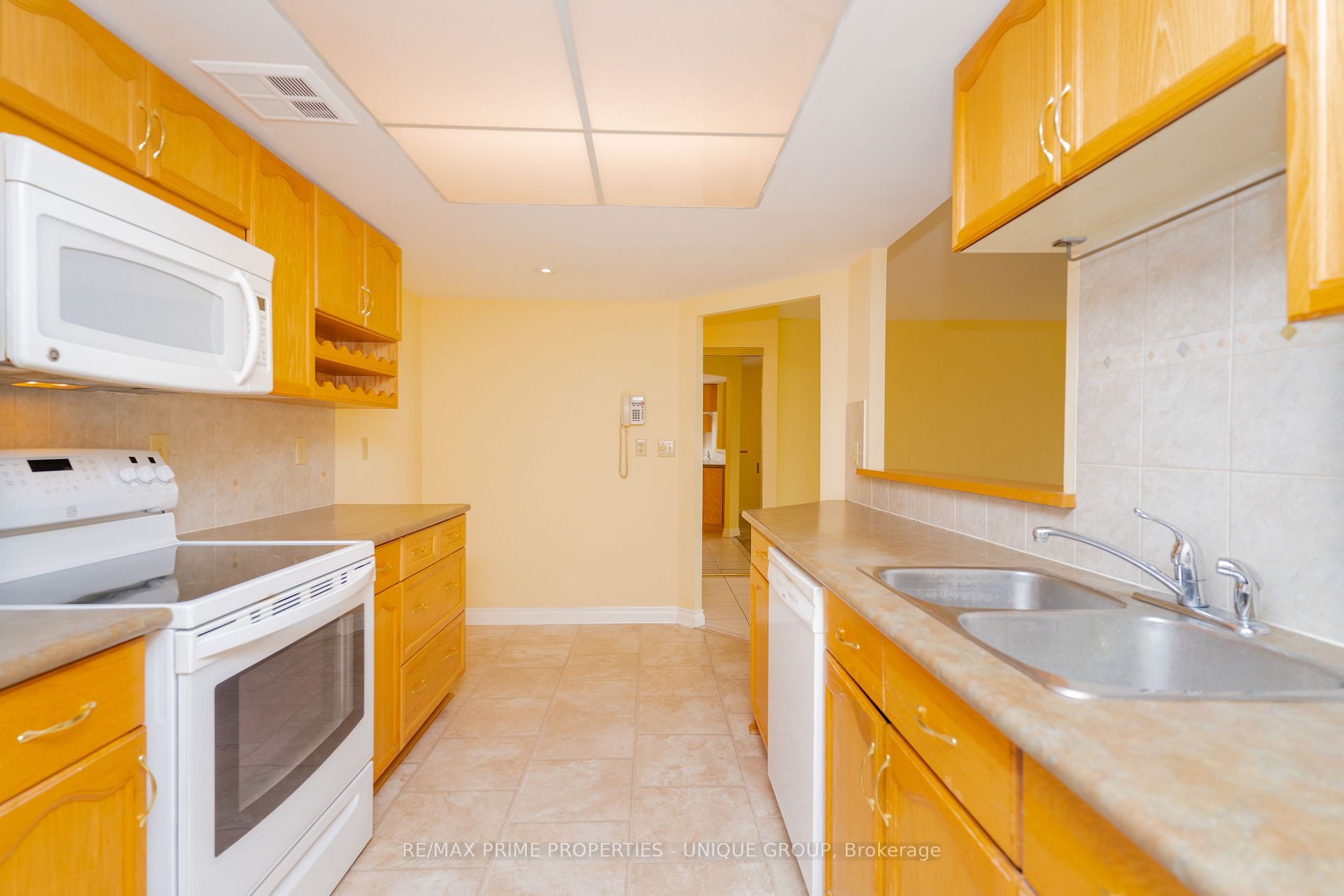 33 Weldrick Rd E, #506
