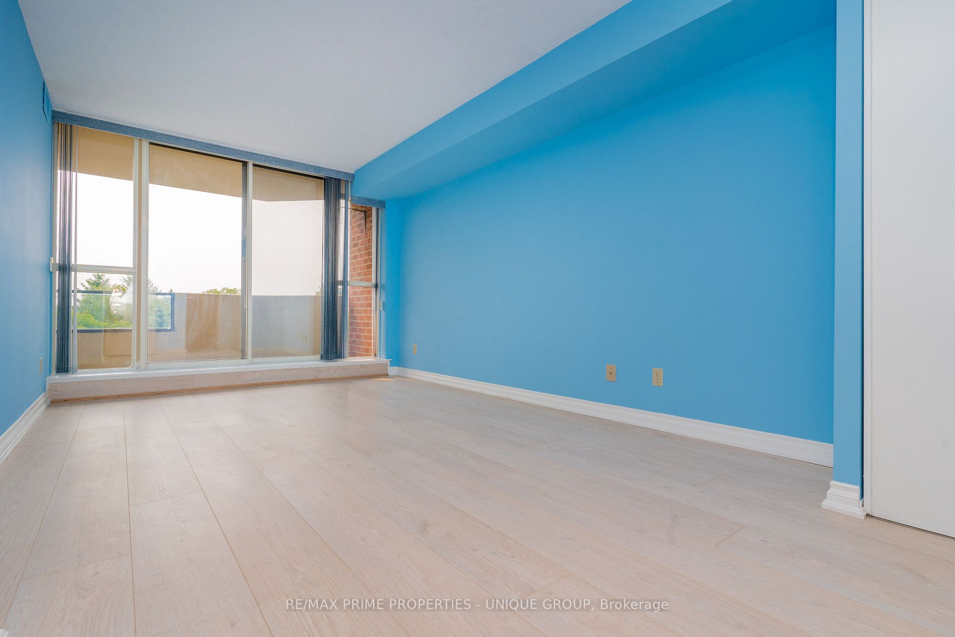 33 Weldrick Rd E, #506