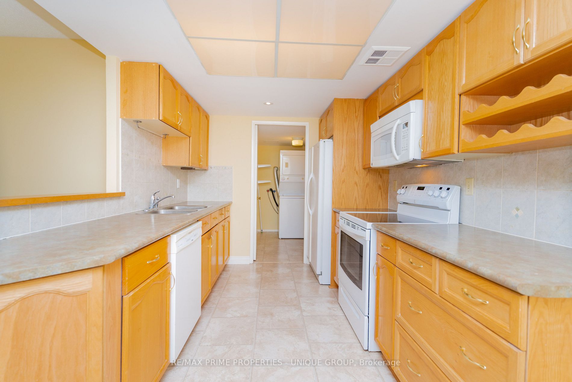 33 Weldrick Rd E, #506