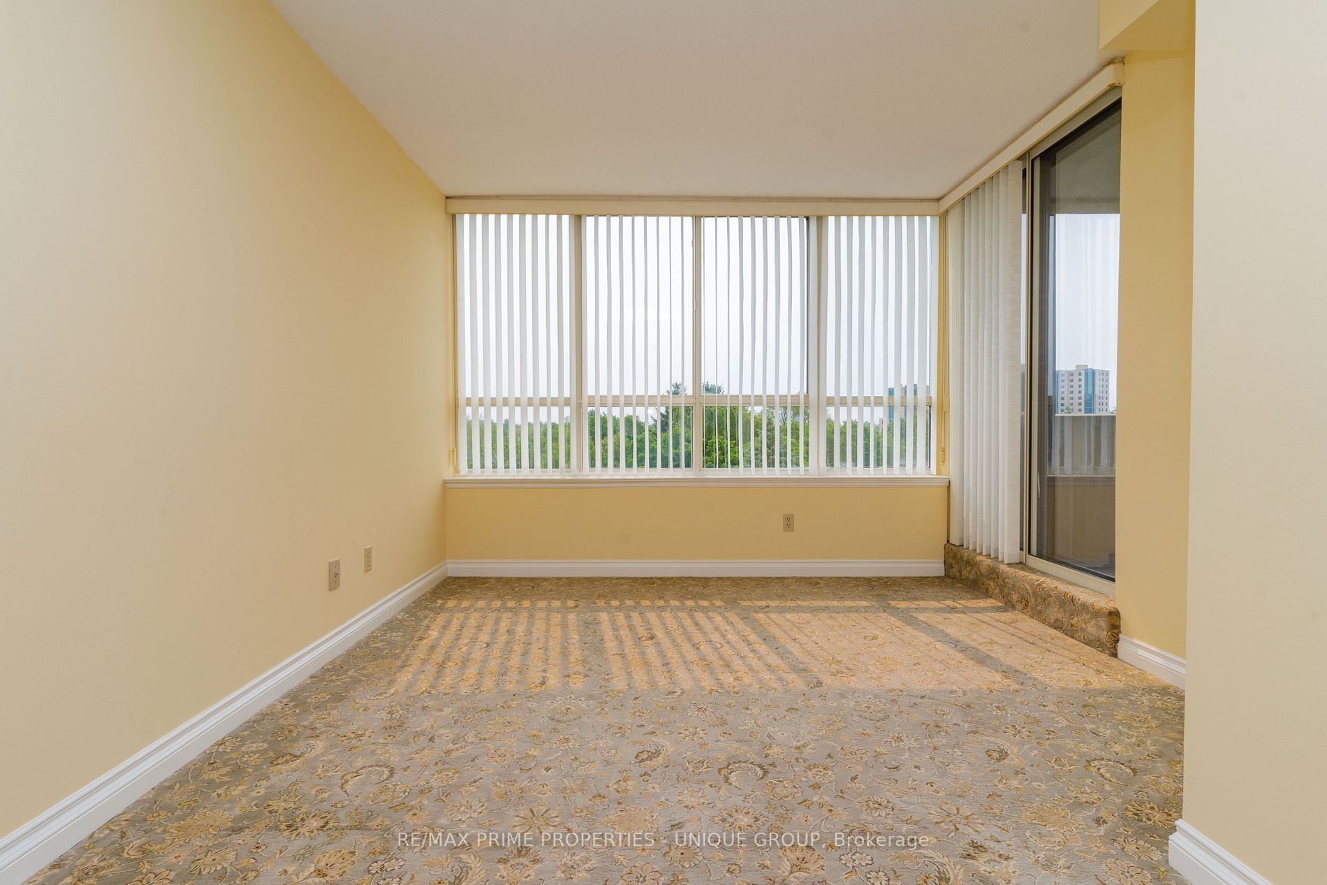 33 Weldrick Rd E, #506