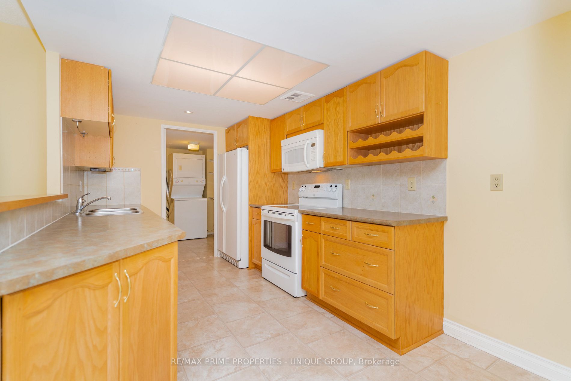 33 Weldrick Rd E, #506
