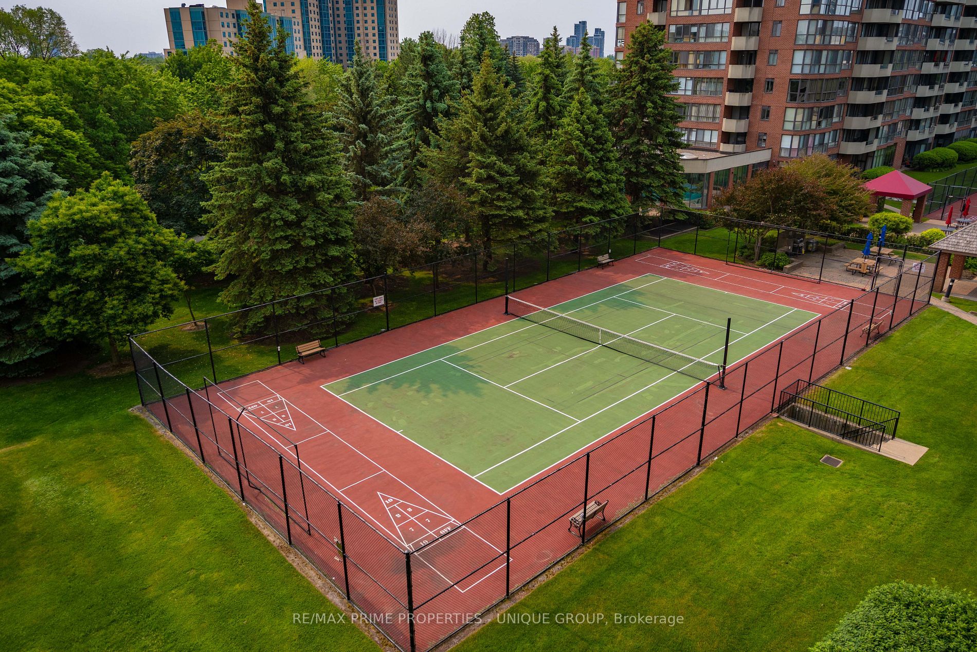 33 Weldrick Rd E, #506