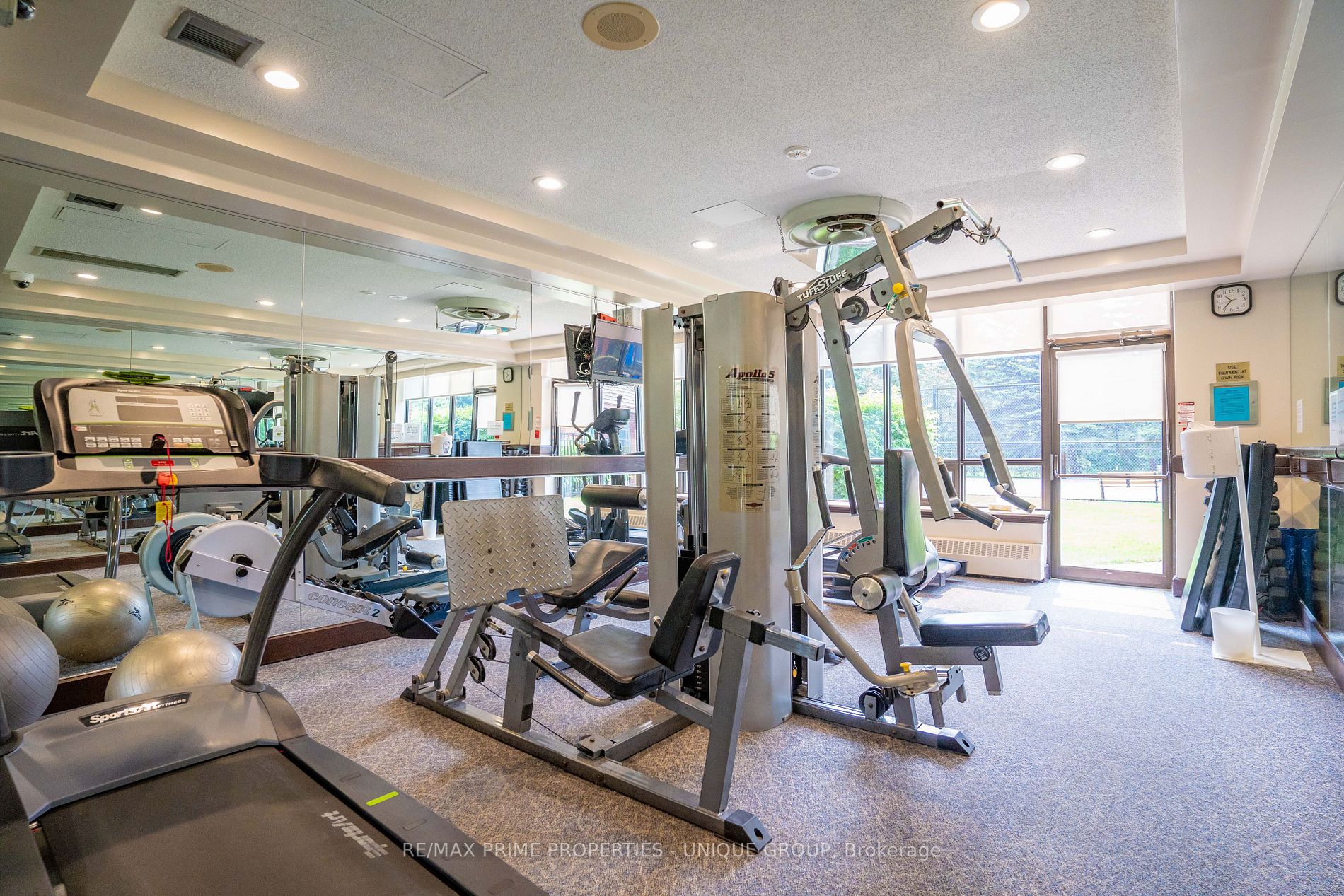 33 Weldrick Rd E, #506