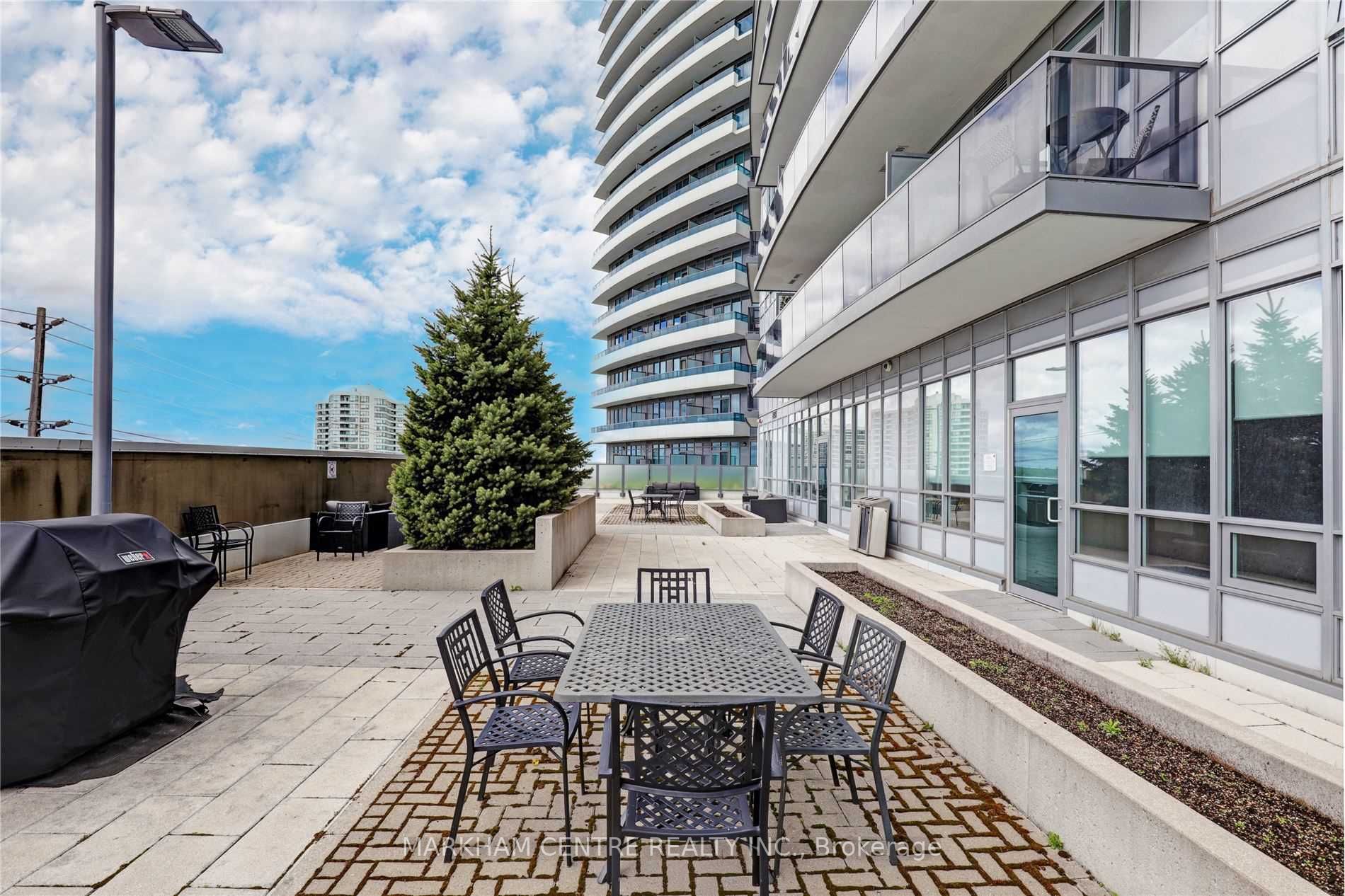 7171 Yonge St, #1805