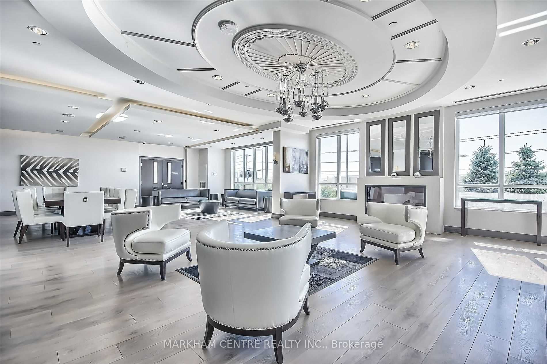7171 Yonge St, #1805