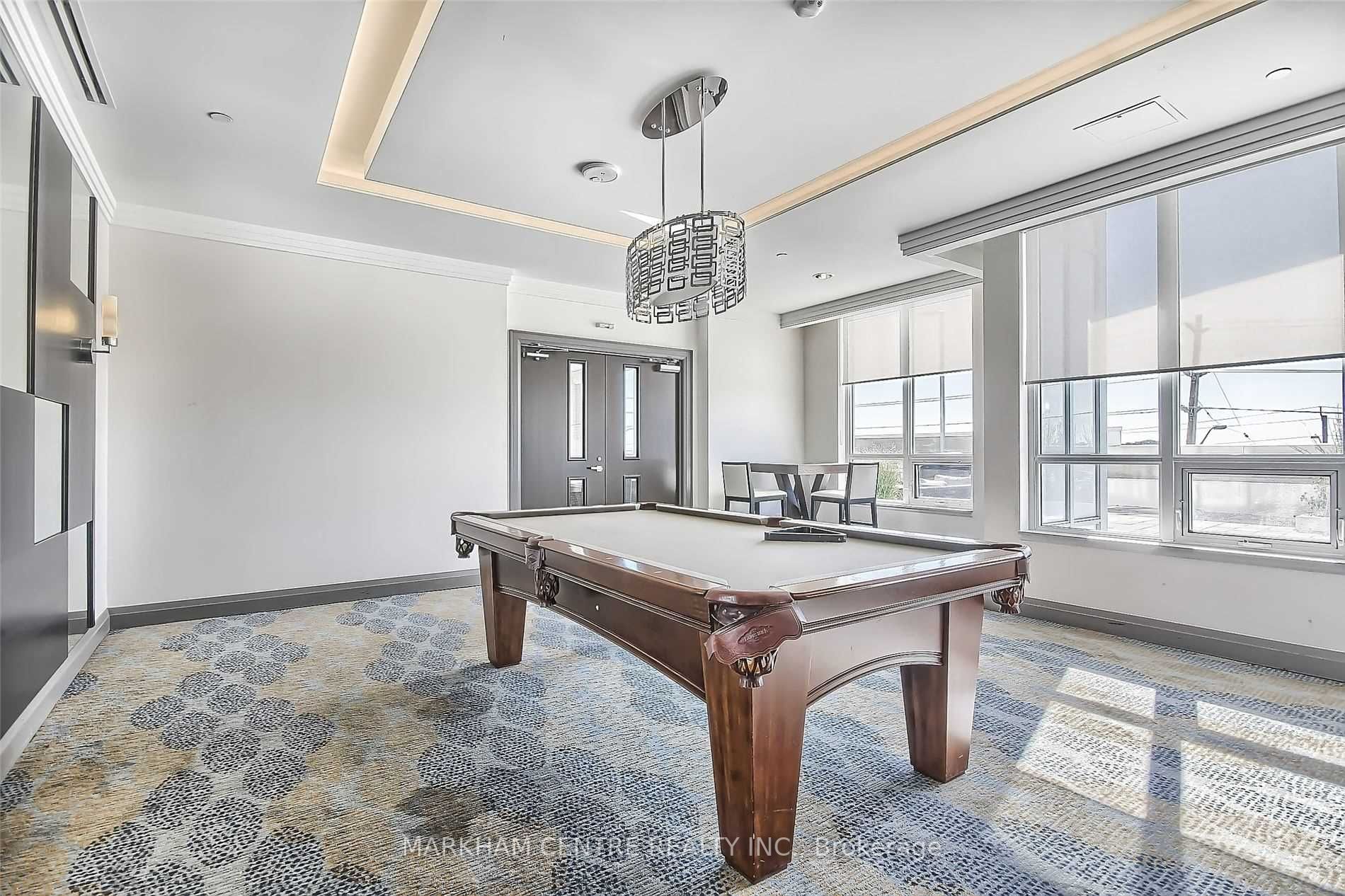 7171 Yonge St, #1805