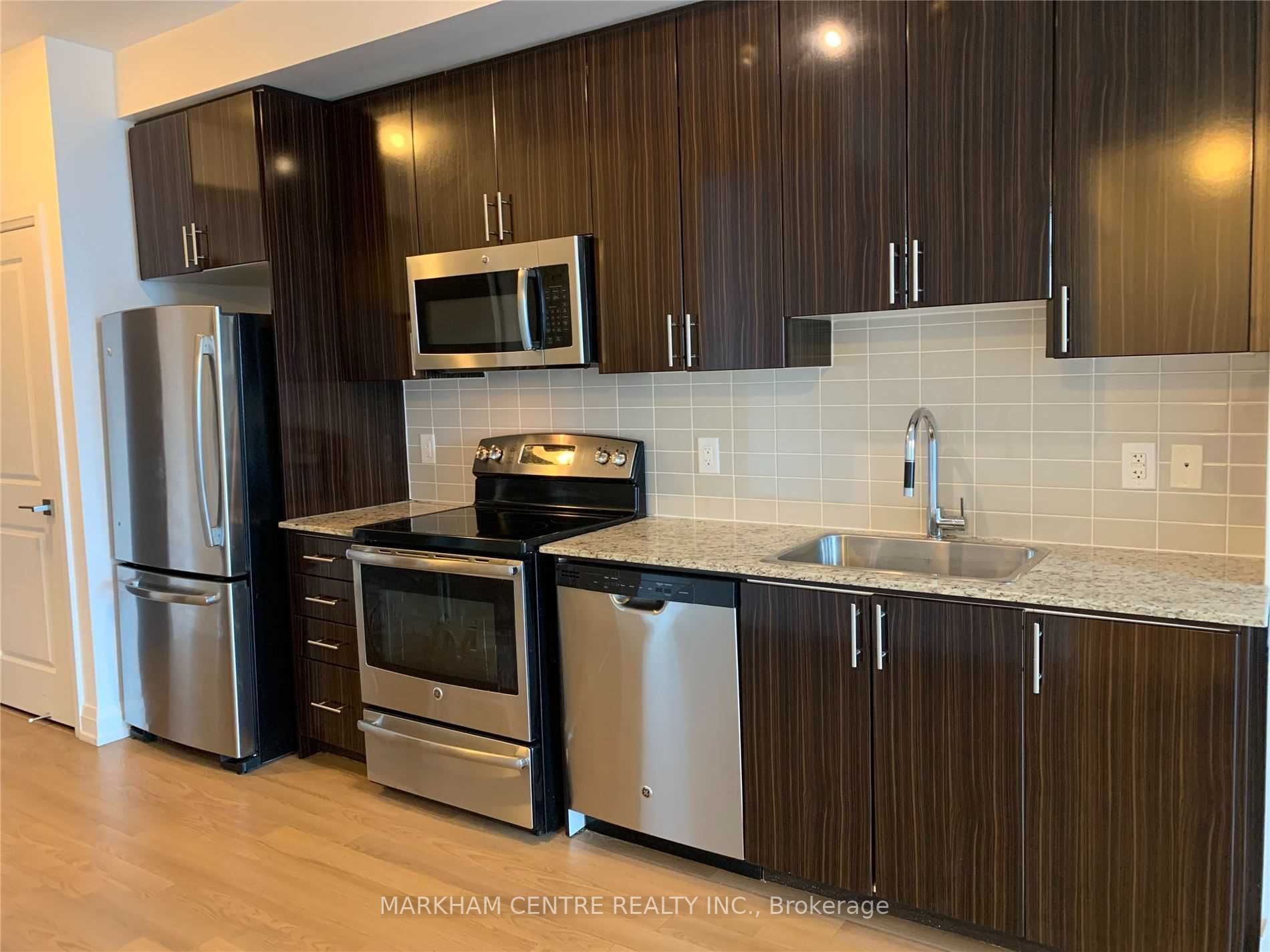 7171 Yonge St, #1805