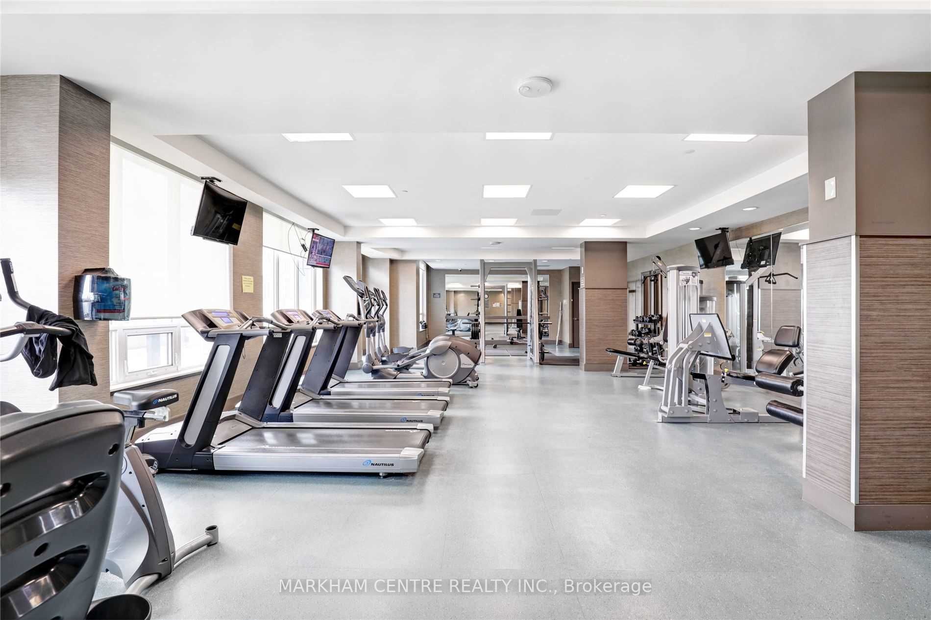 7171 Yonge St, #1805