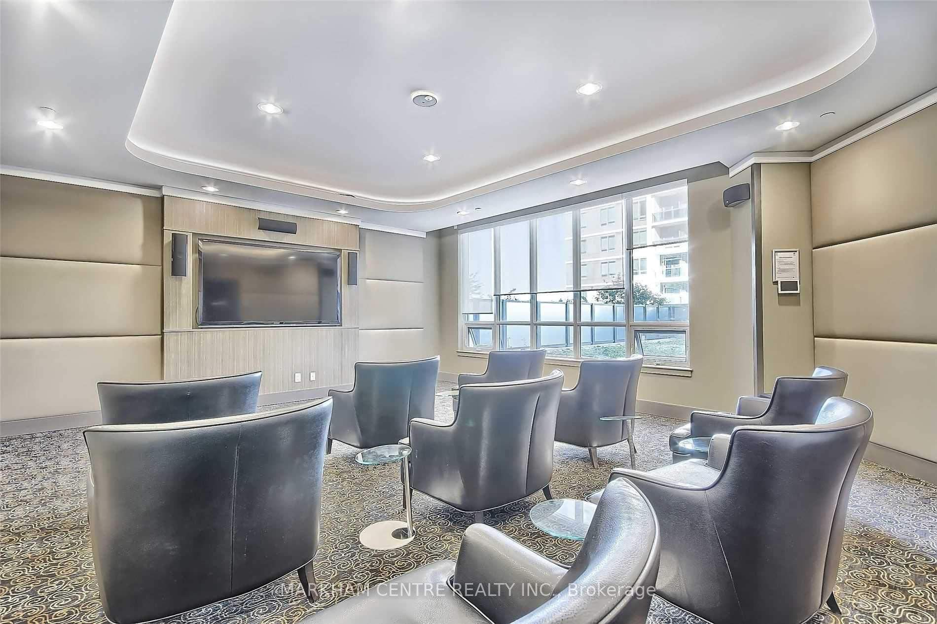7171 Yonge St, #1805