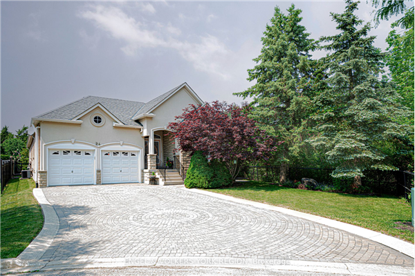 24 Queensborough Crt, Richmond Hill