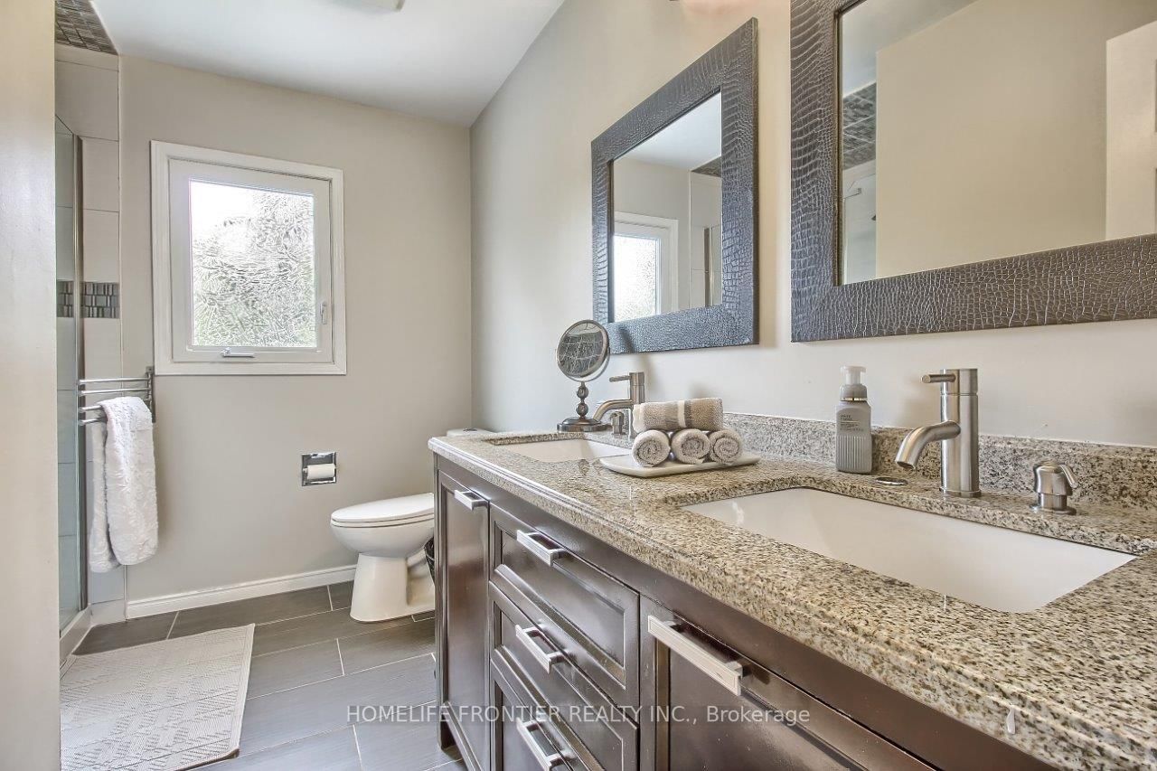 22 Baycroft Lane
