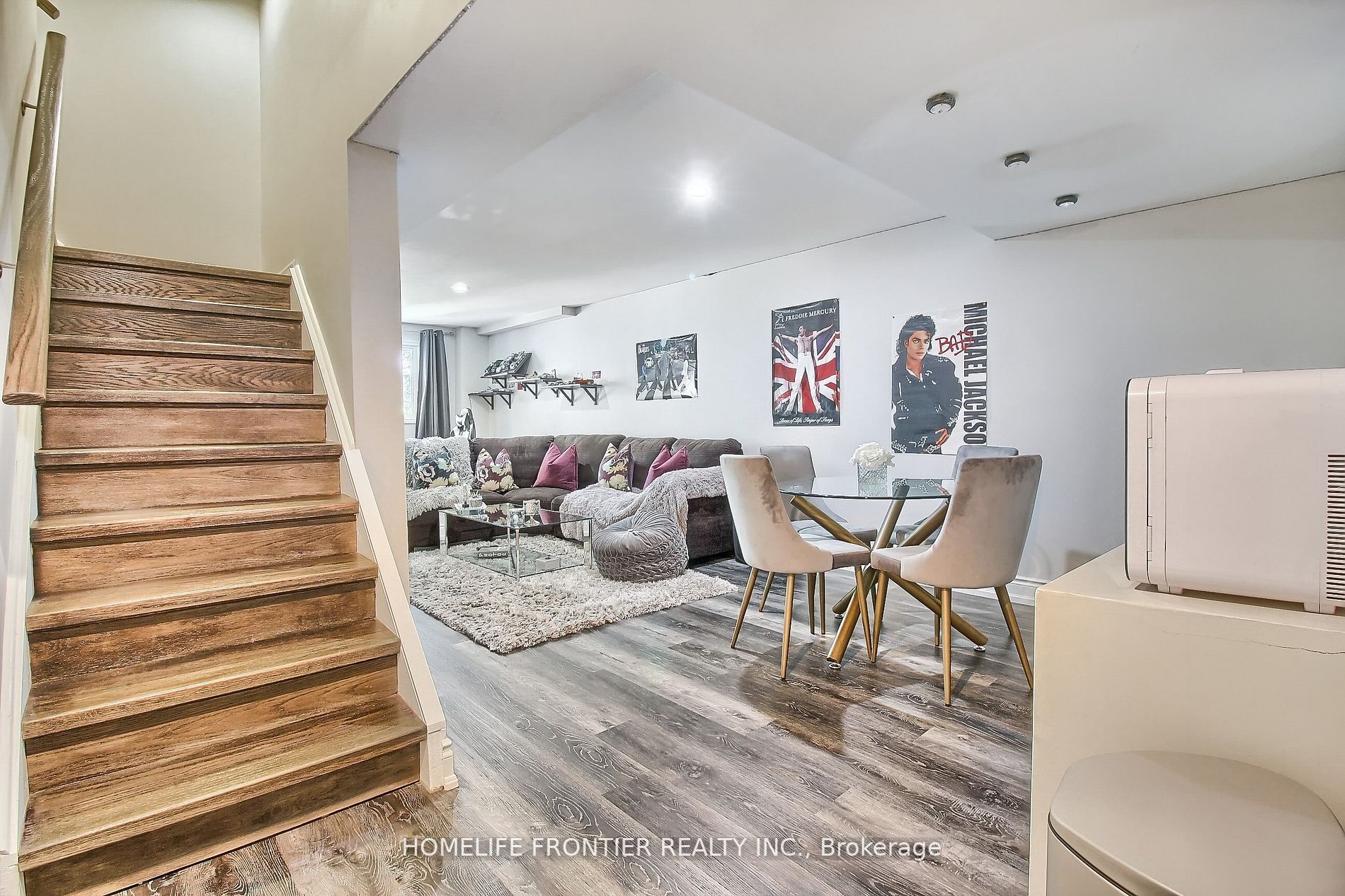 22 Baycroft Lane