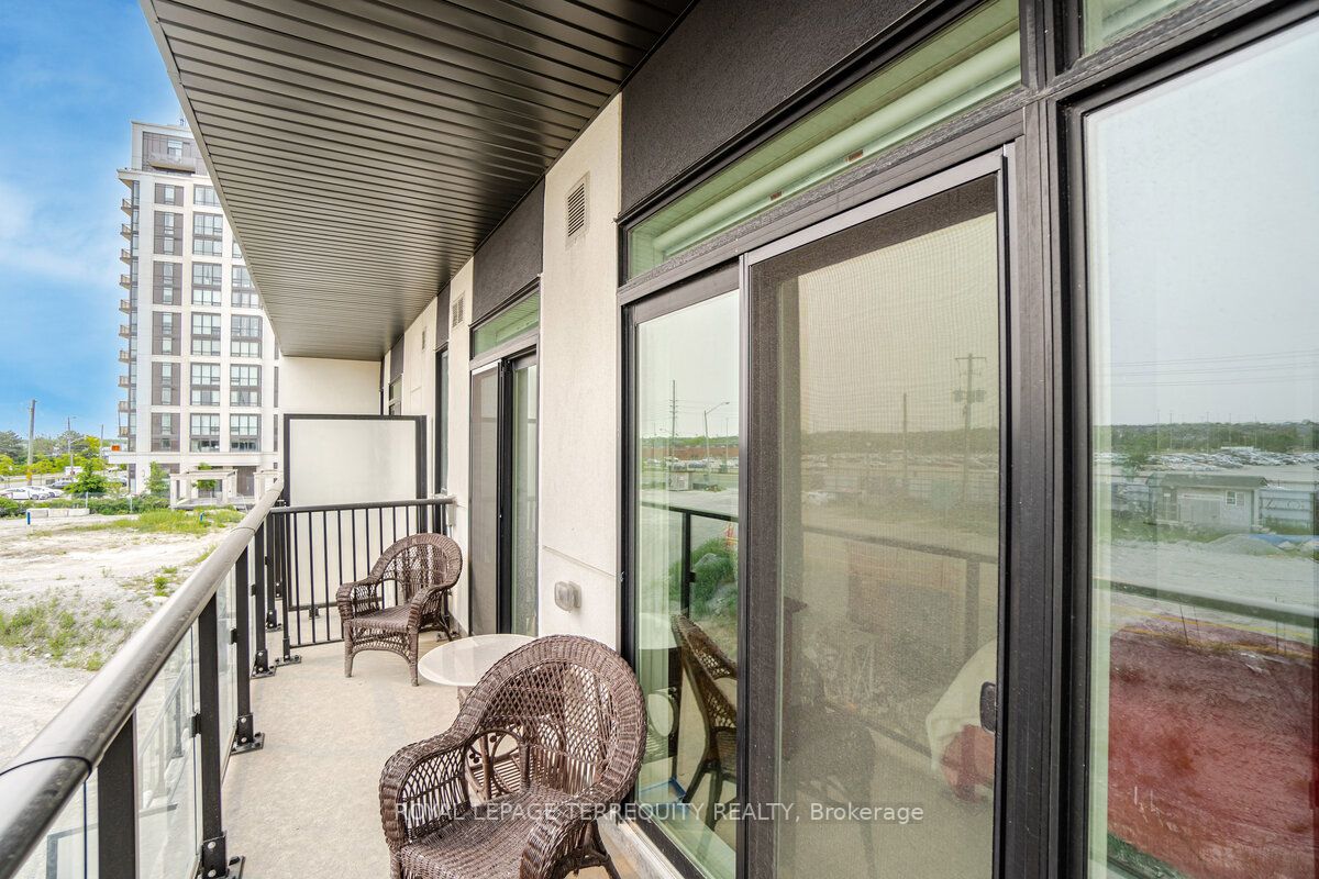 1709 Bur Oak Ave, #205