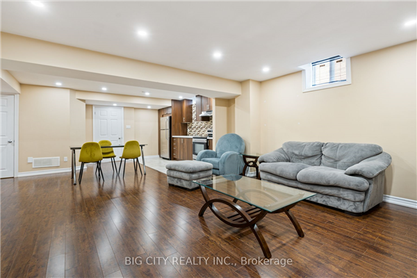 172 Retreat Blvd, Vaughan