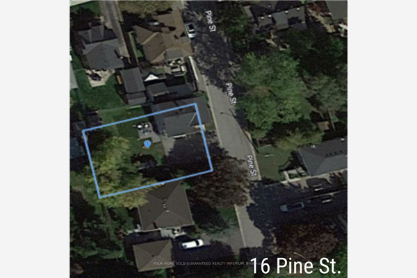 16 Pine St, Whitchurch-Stouffville