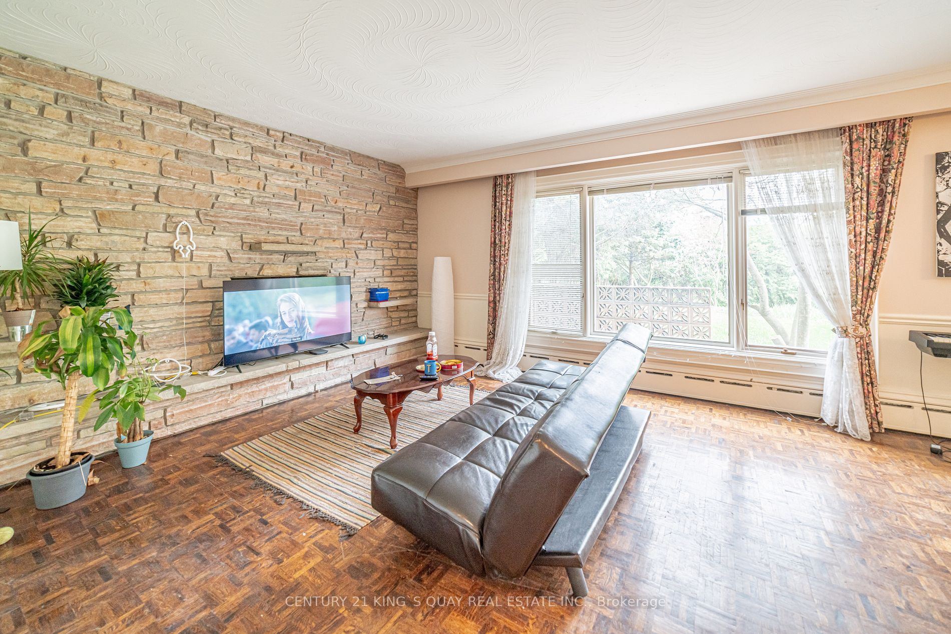 45 Thornheights Rd