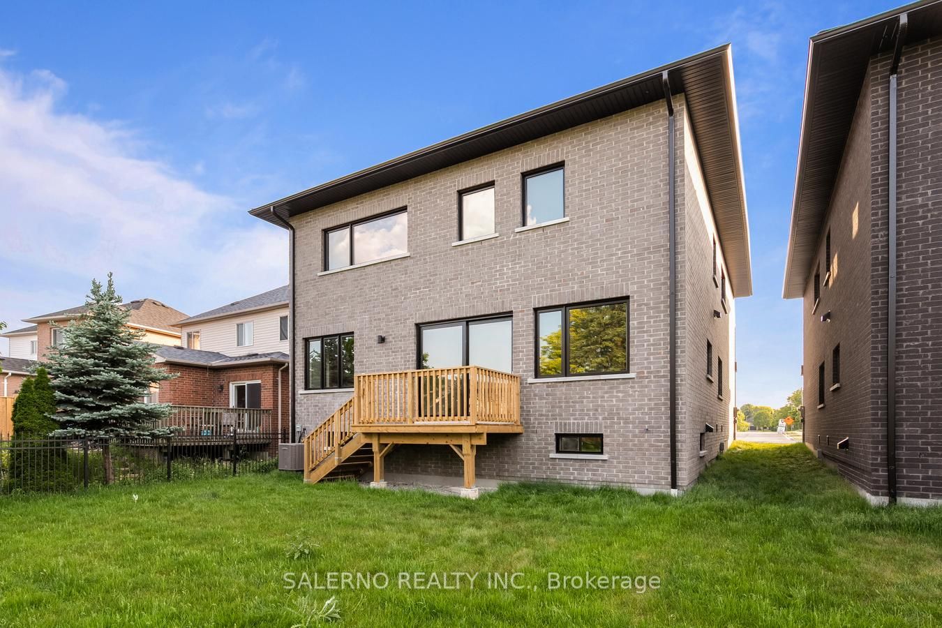 17 Leyburn Avenue