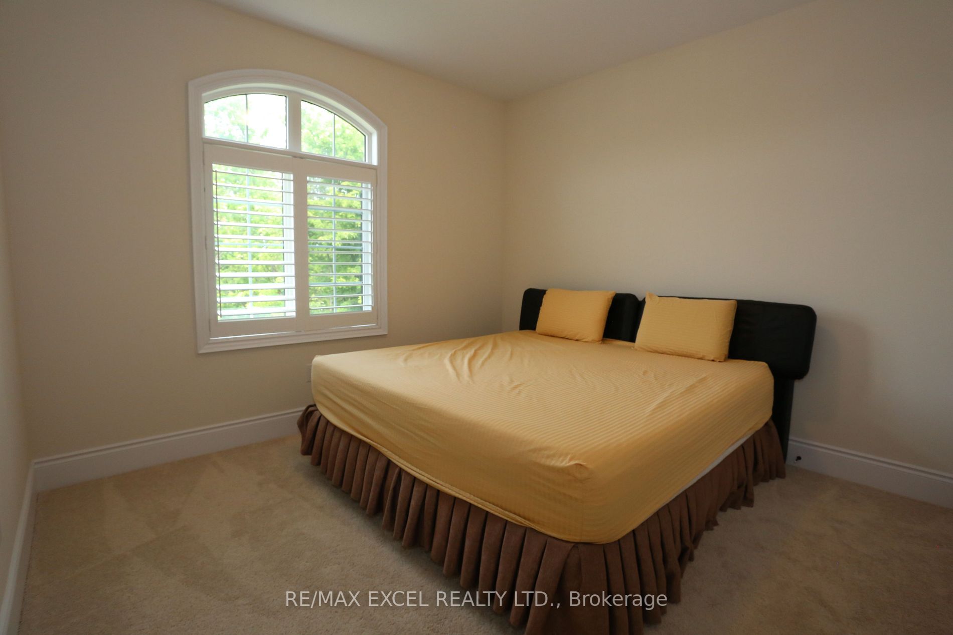 15 Tralee Court