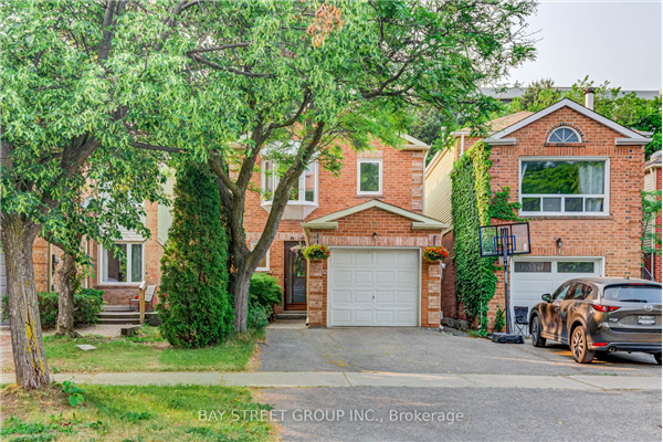 12 Jonathan Gate, Vaughan