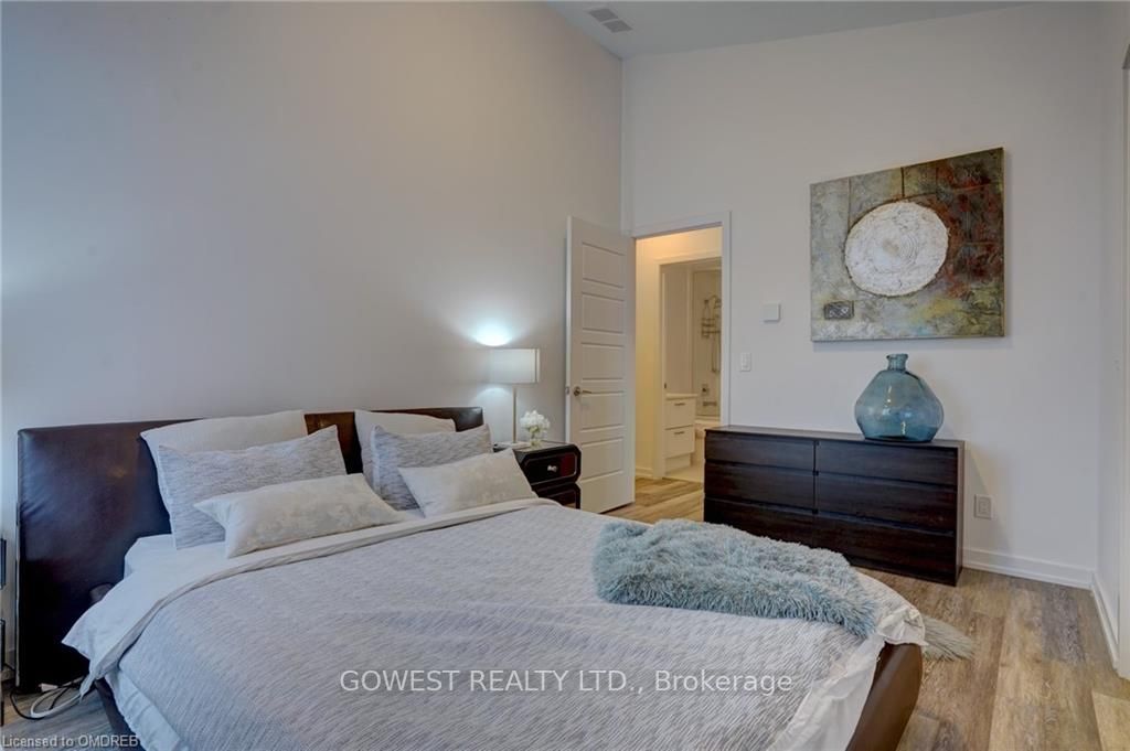 233 Broward Way, #10