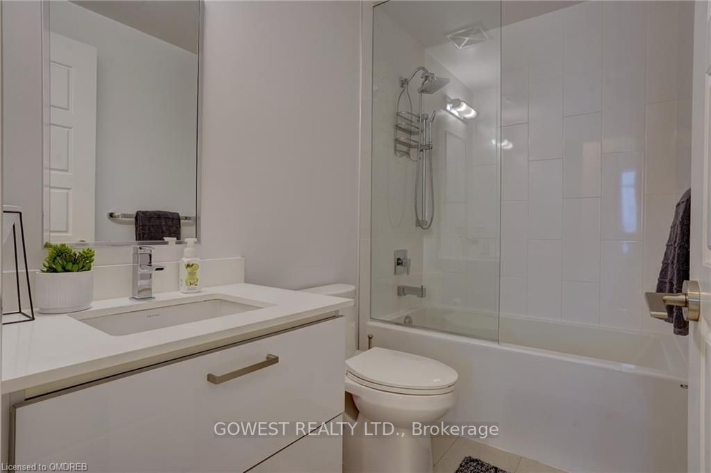 233 Broward Way, #10