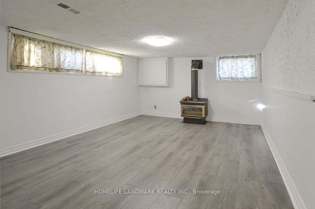 177 Maple Ave