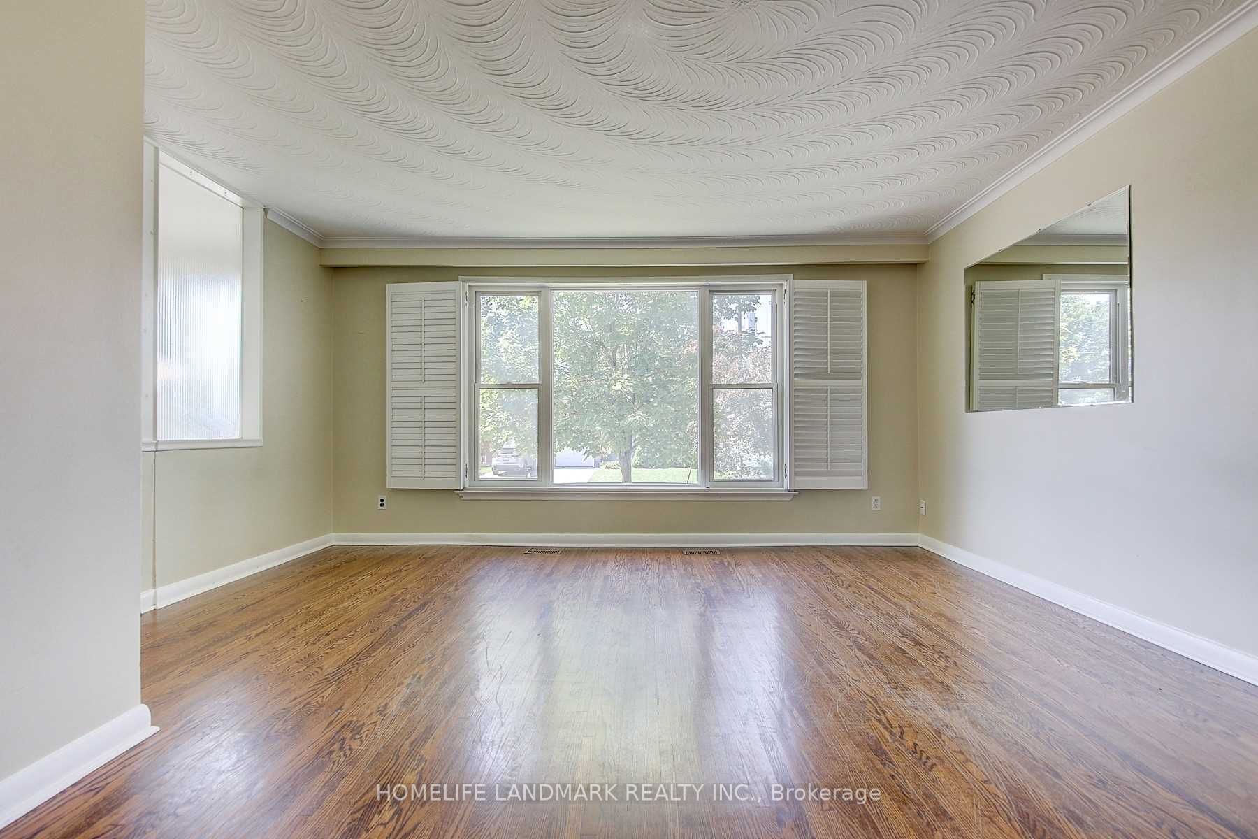 177 Maple Ave