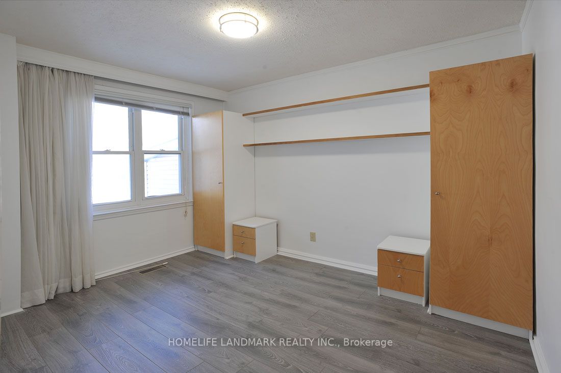 177 Maple Ave