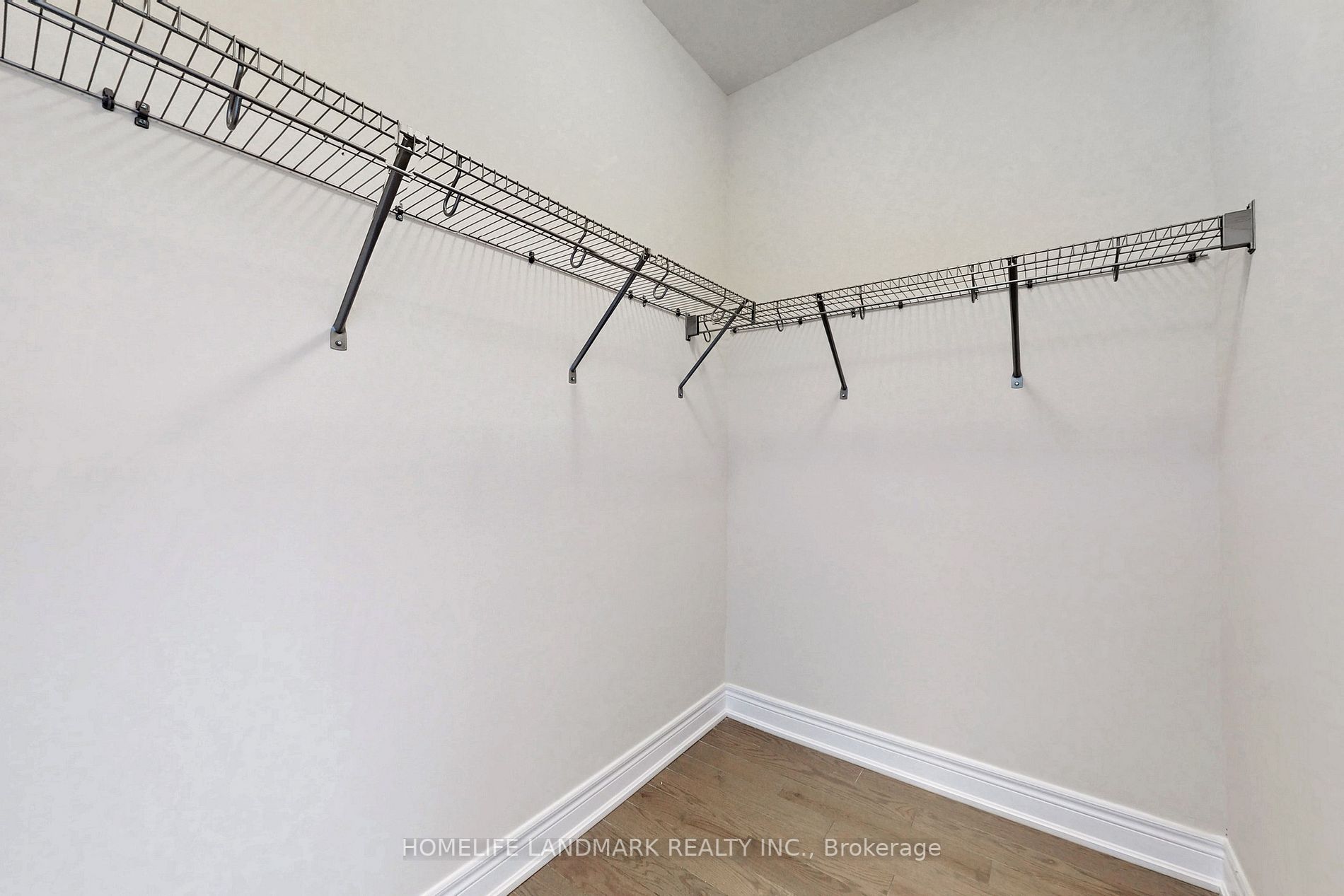 3 Drizzel Cres S
