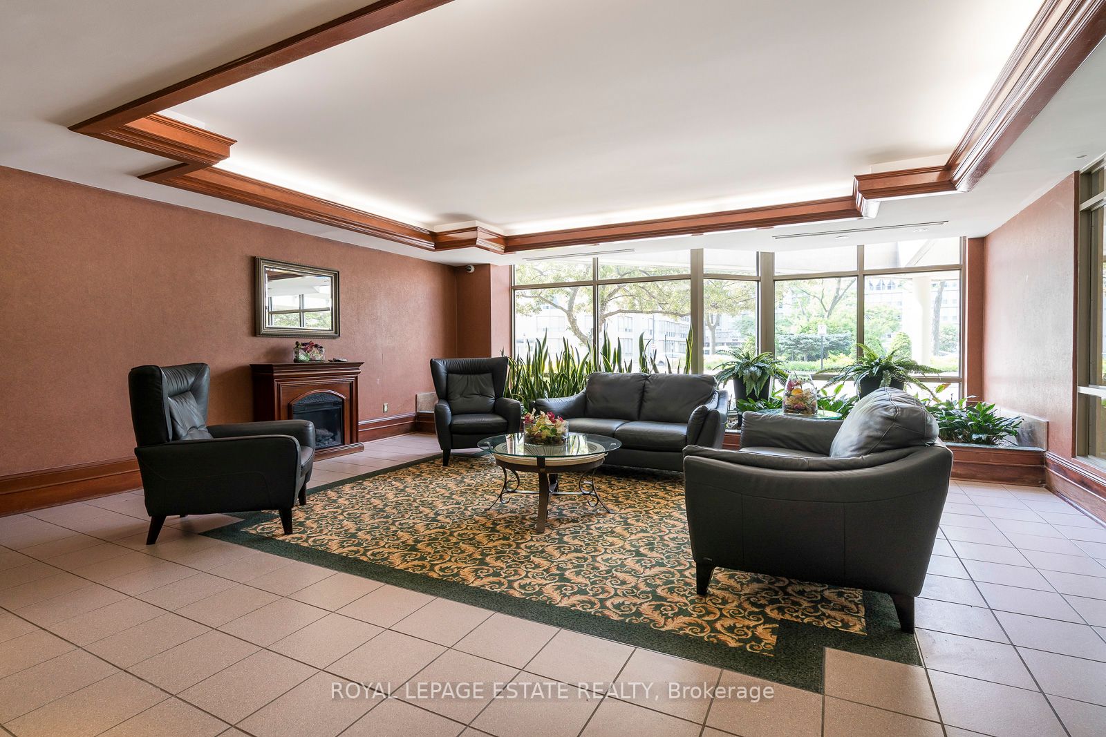 175 Cedar Ave, #406