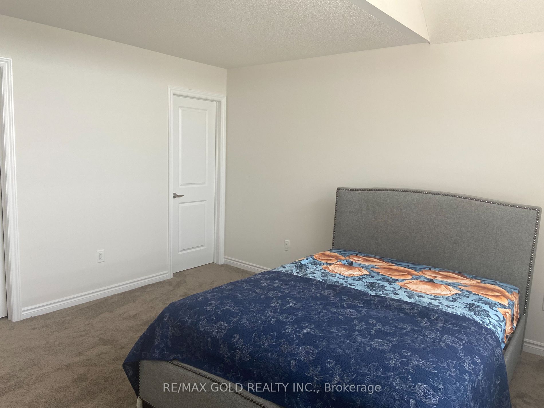 1120 Wickham Rd