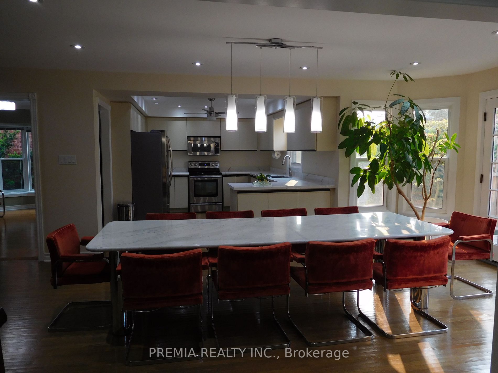 6 Bombay Court