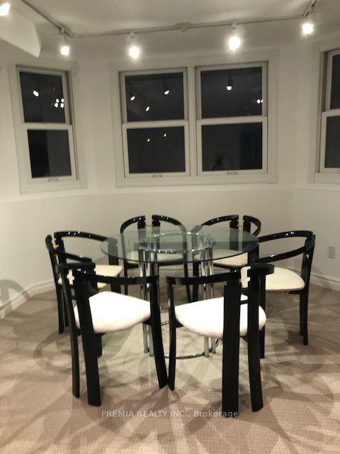 6 Bombay Court
