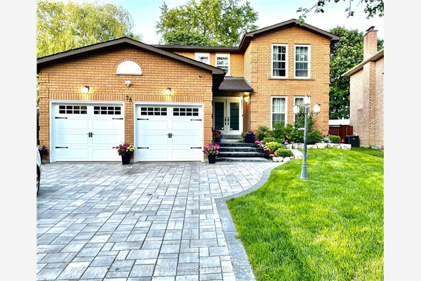 38 Foundry Cres, Markham