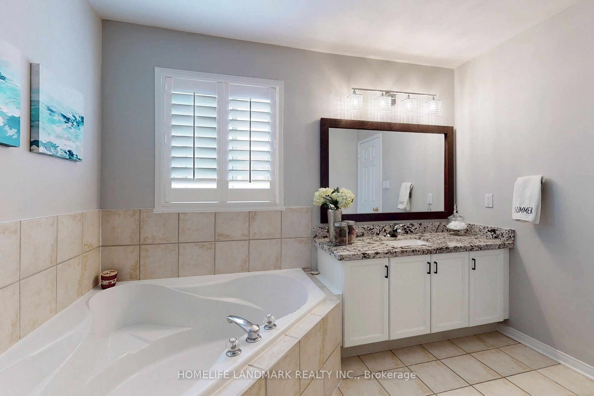 217 Hollywood Hill Circ