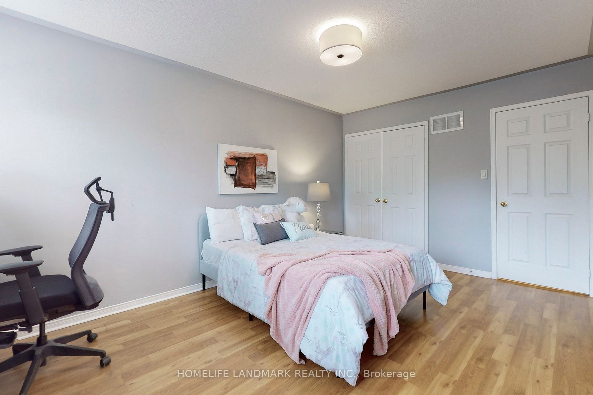 217 Hollywood Hill Circ