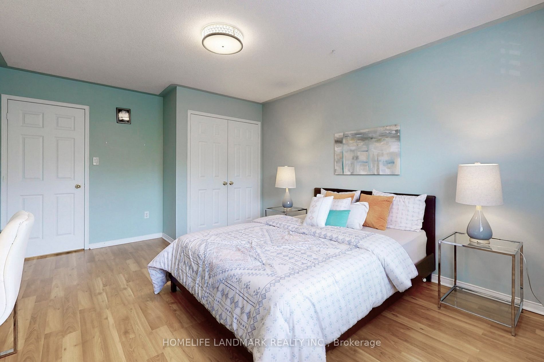 217 Hollywood Hill Circ