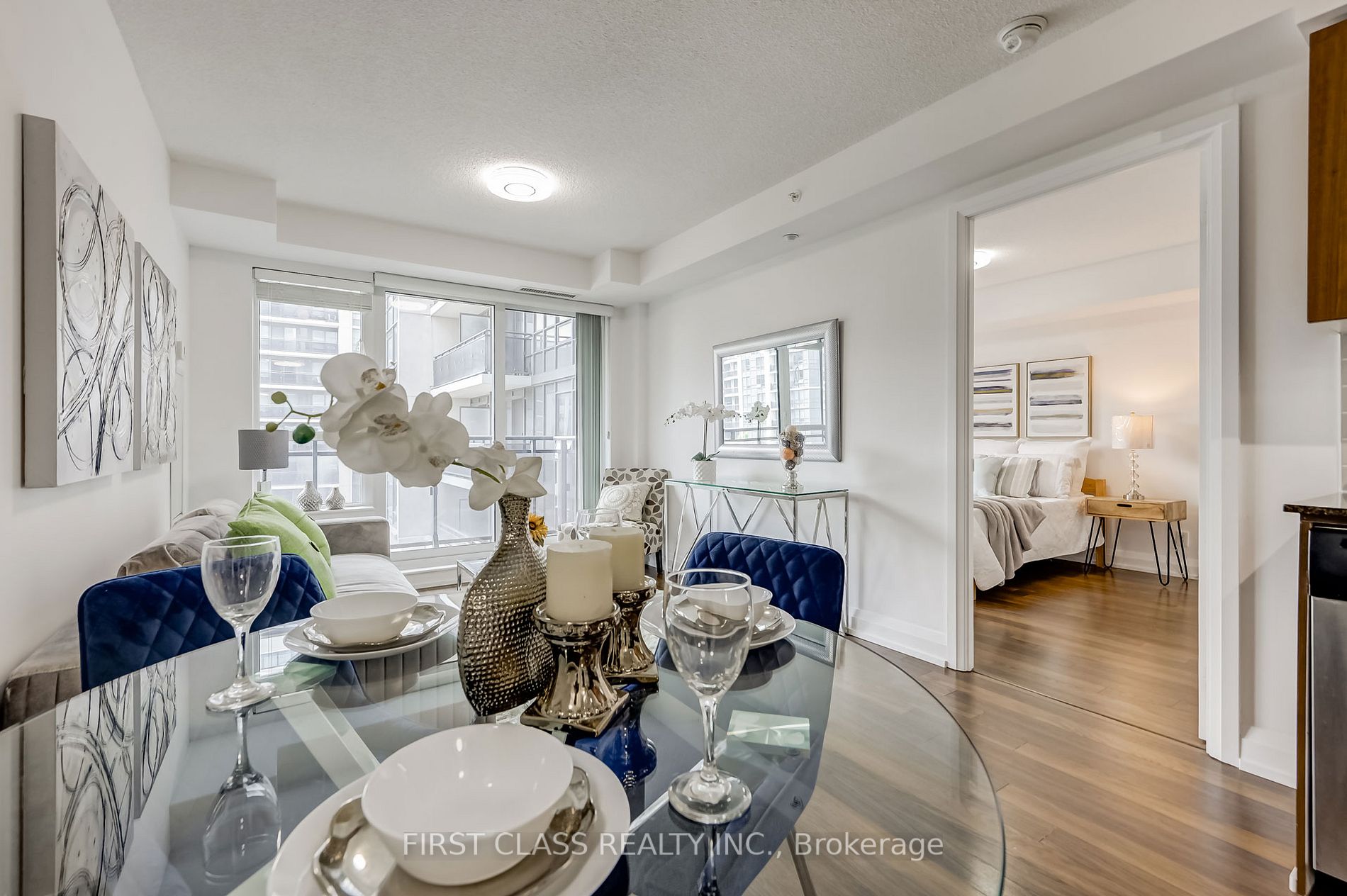 370 Highway 7 Rd E, #528