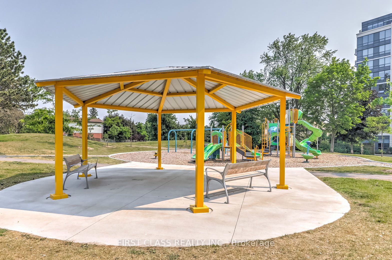 370 Highway 7 Rd E, #528
