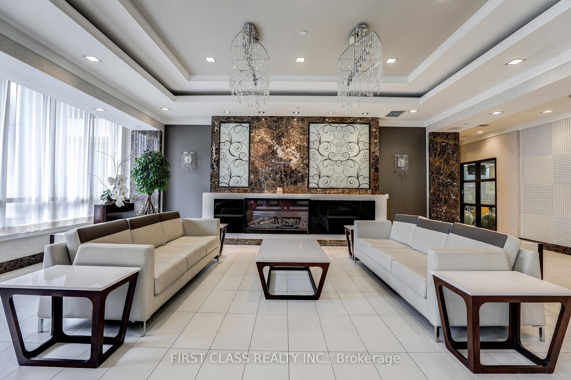 370 Highway 7 Rd E, #528