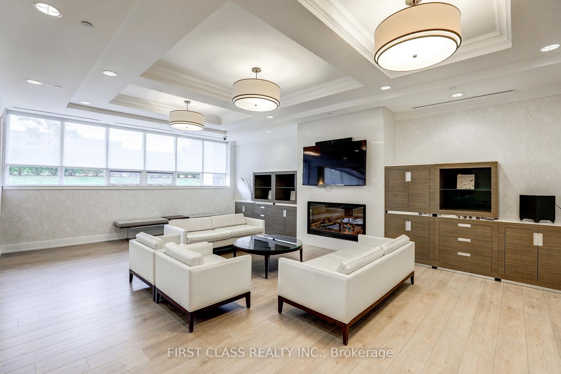 370 Highway 7 Rd E, #528