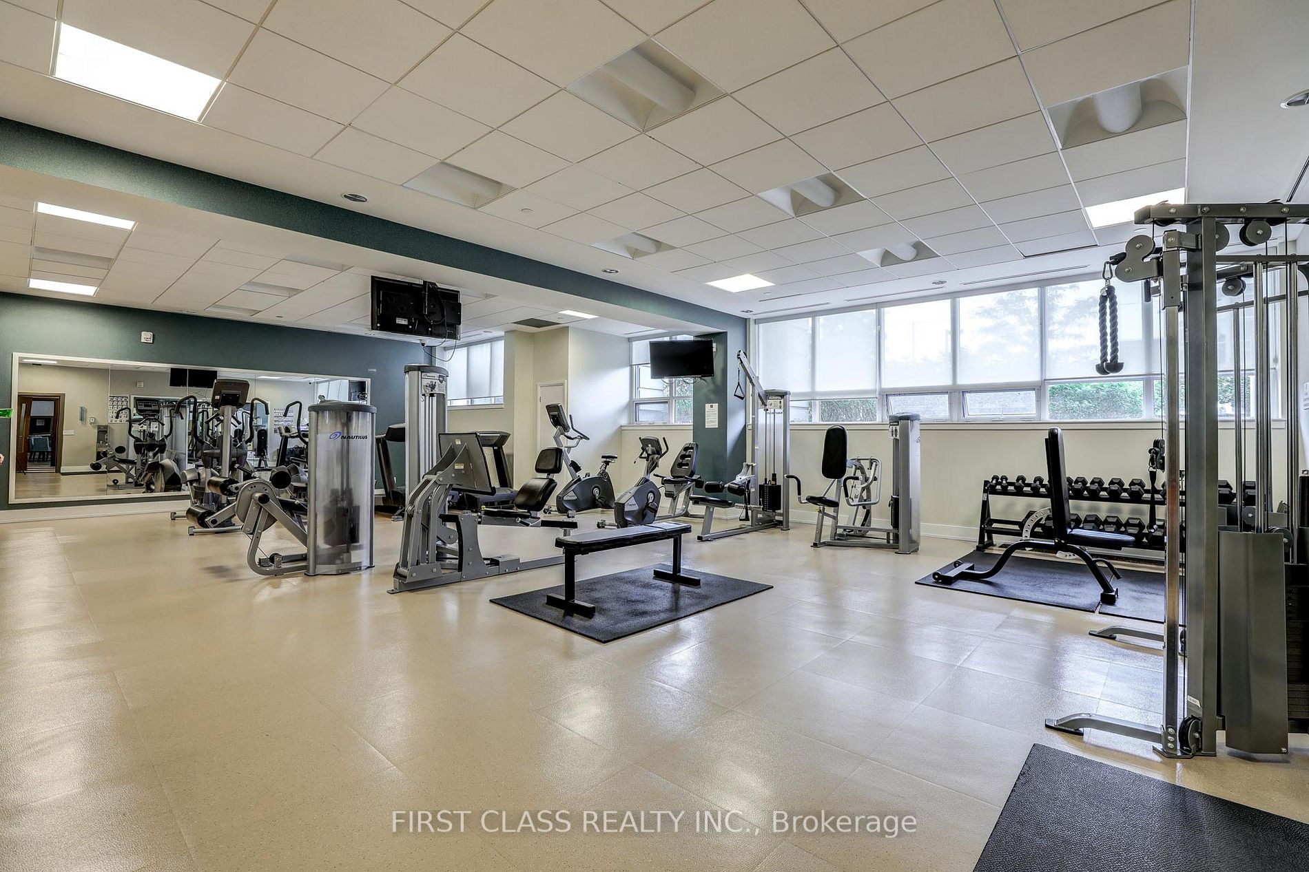 370 Highway 7 Rd E, #528