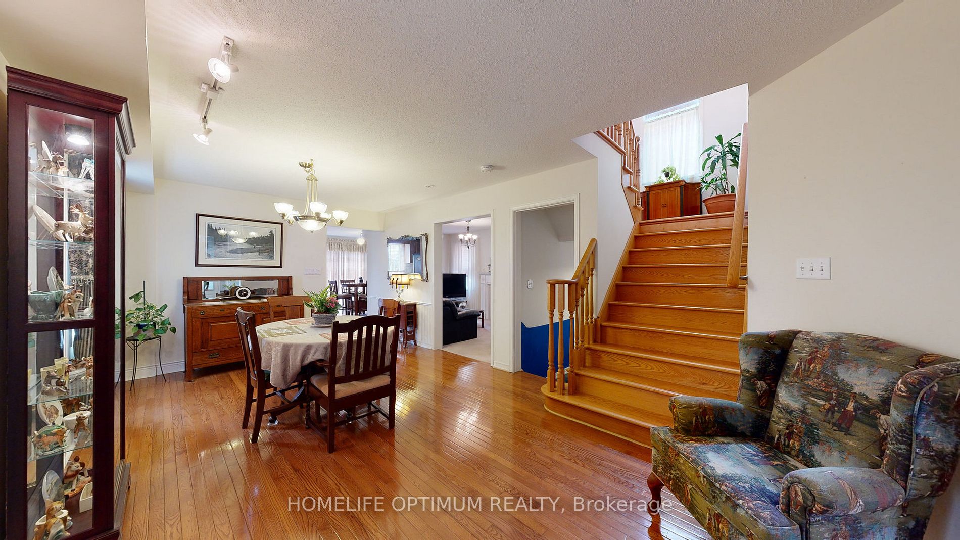 10 Delattaye Avenue