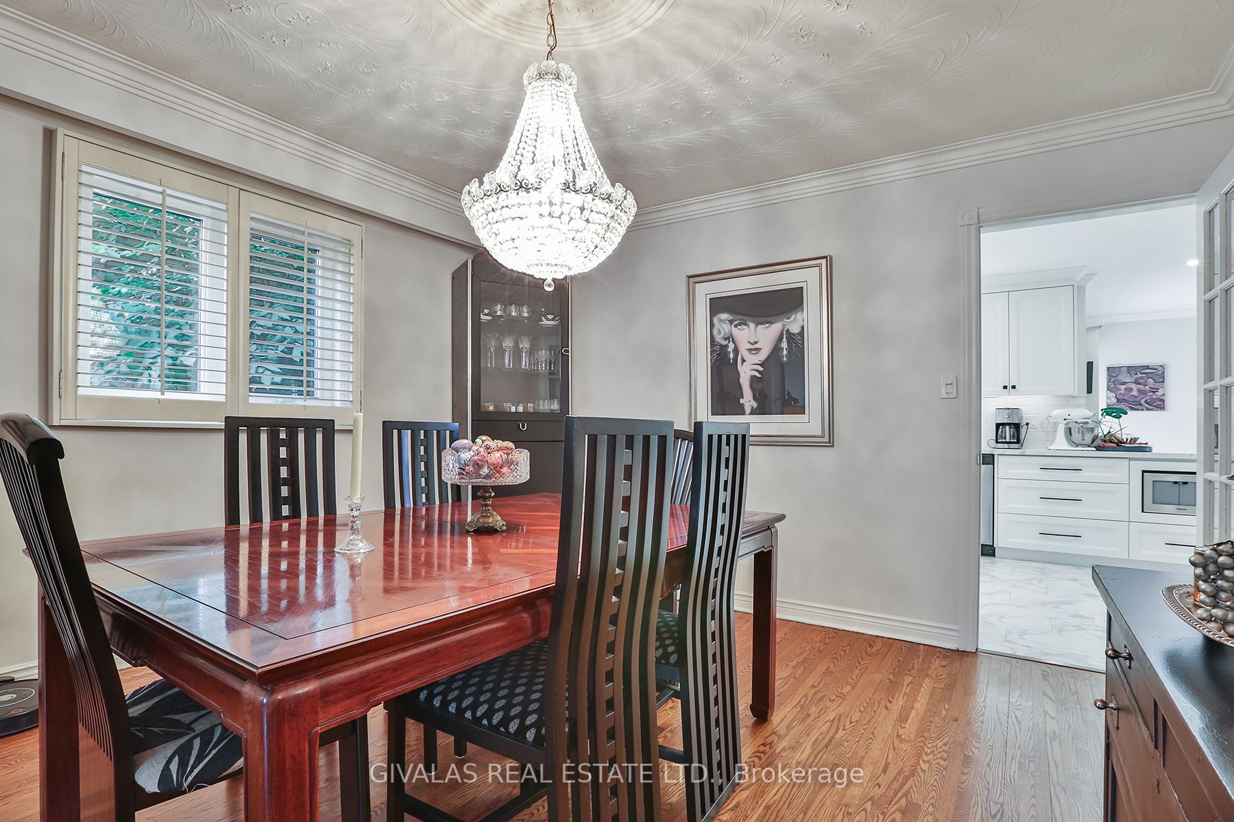 25 Sala Dr