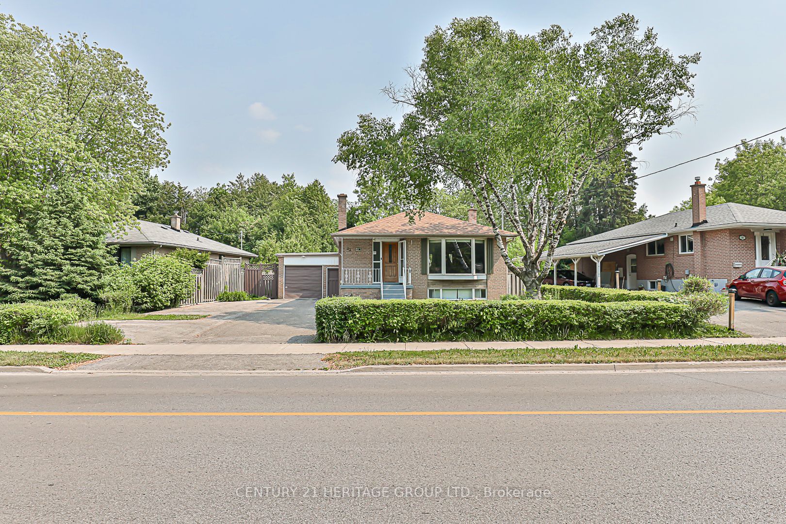33 Aurora Heights Dr