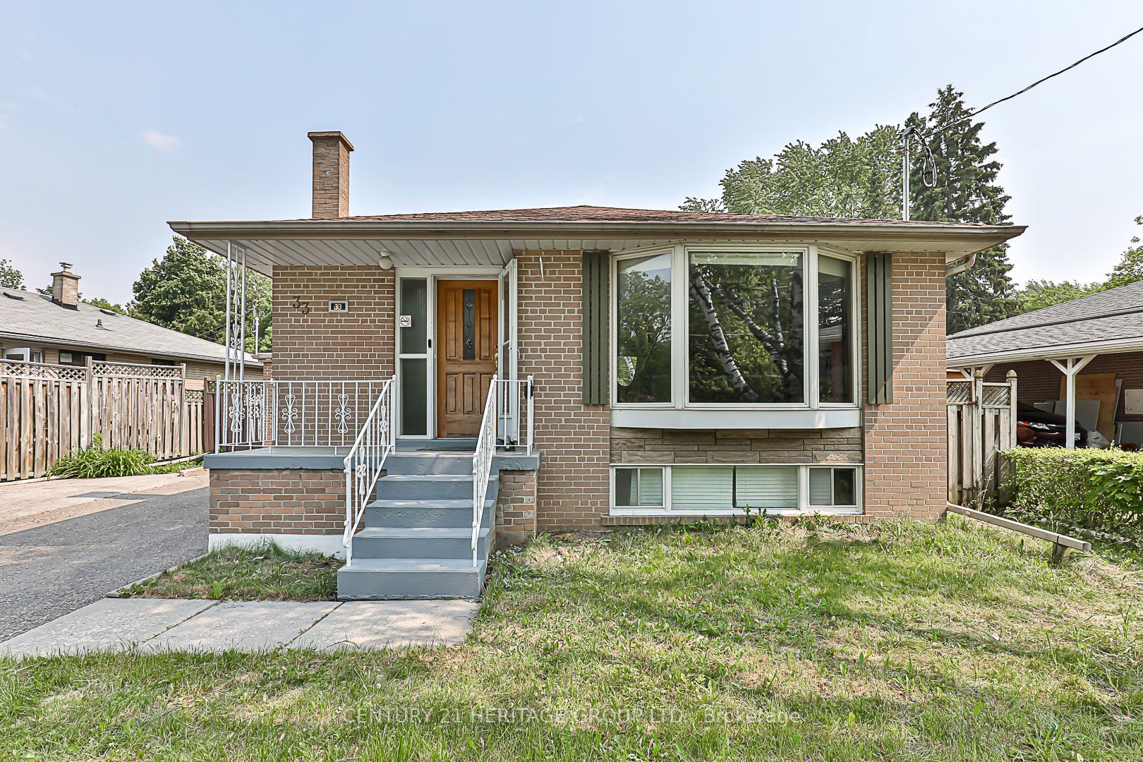 33 Aurora Heights Dr